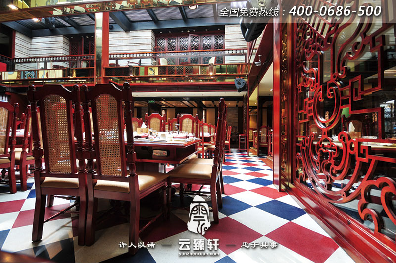 火鍋店整體的琺瑯彩裝修的設(shè)計(jì)